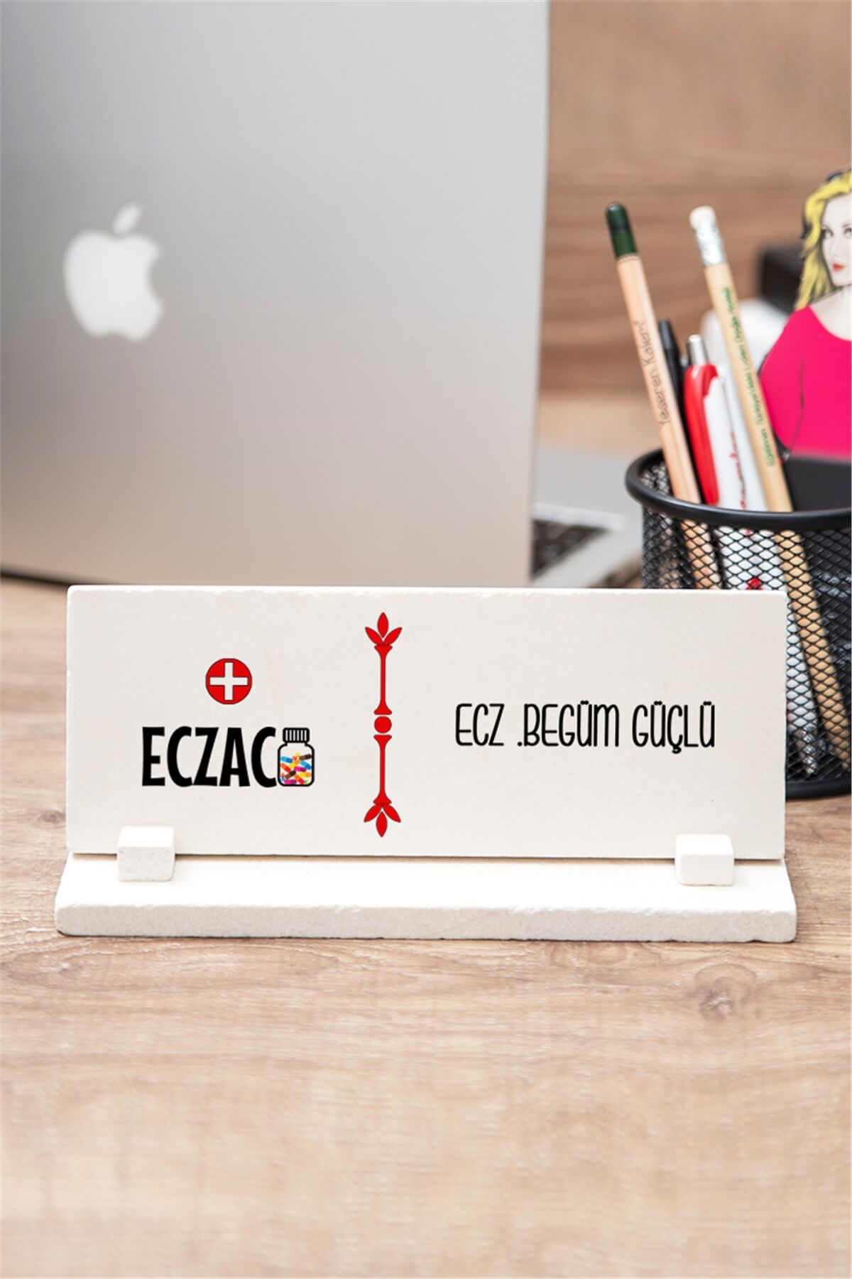 Eczacı Taş Masa İsimliği